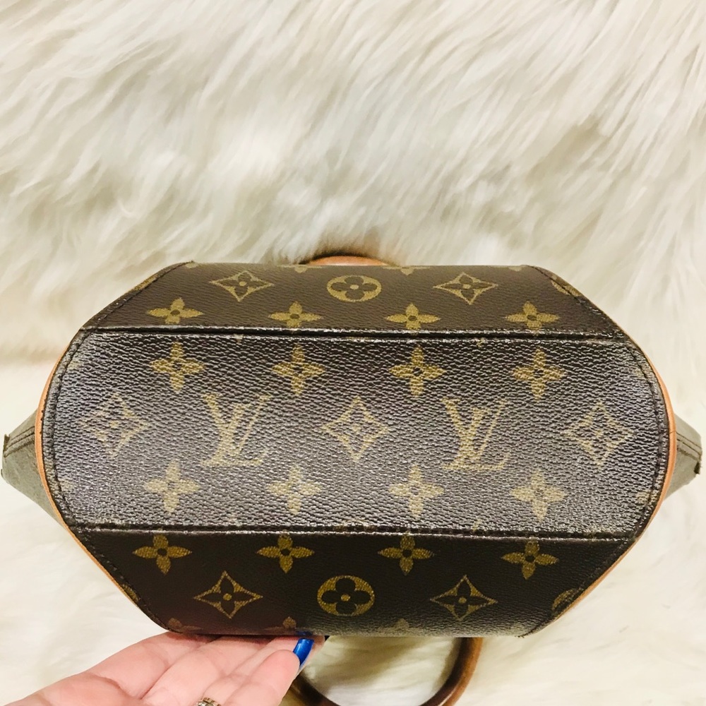 Louis Vuitton Brown Monogram Tote - Picture 5 of 11
